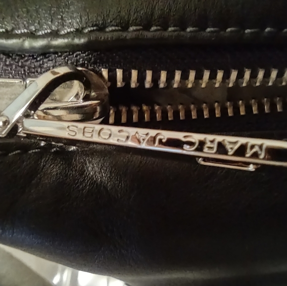 Marc Jacobs Handbag - Picture 10 of 10